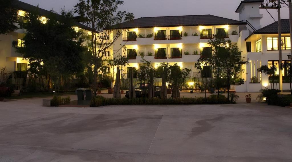 Baan Nan Hotel Exterior photo