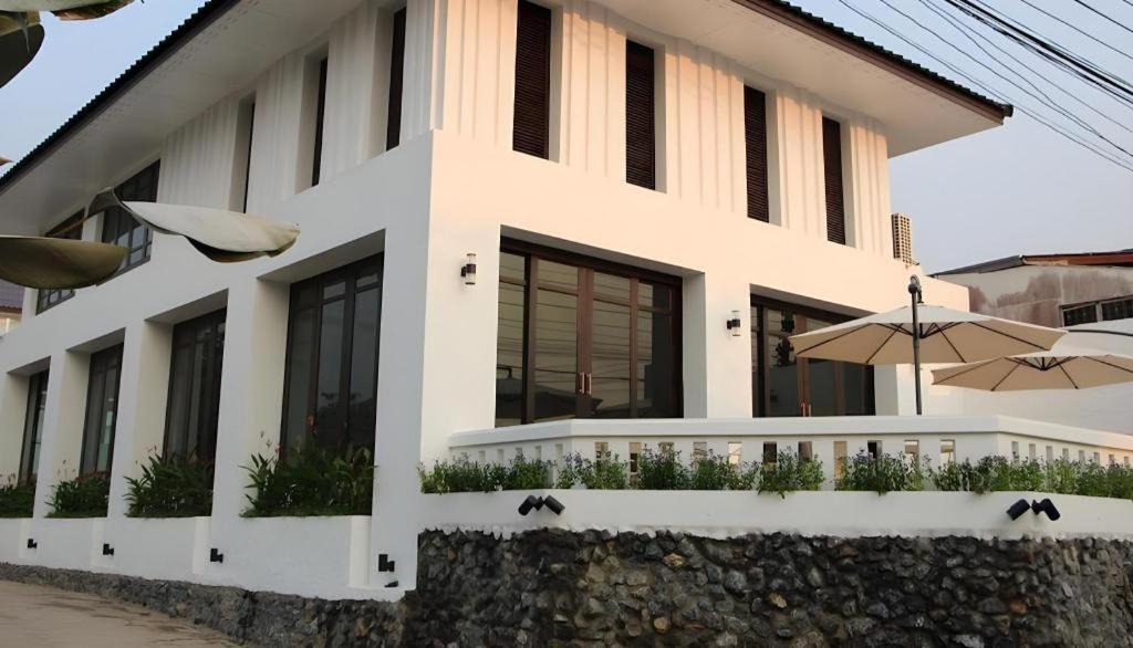 Baan Nan Hotel Exterior photo
